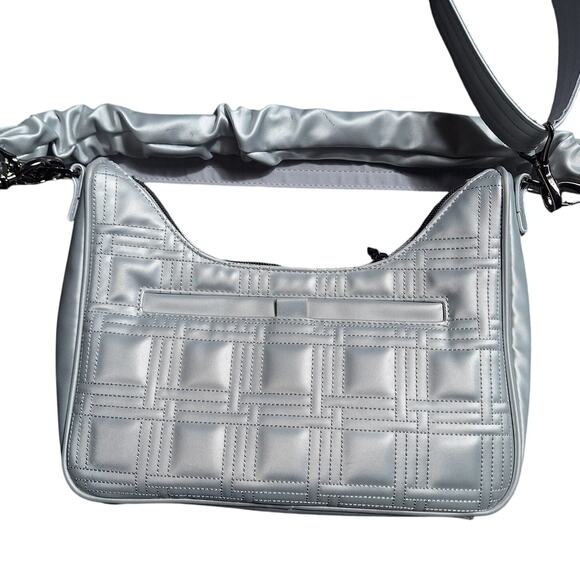 Lug Groove Silver Lux shine metallic crossbody bag vegan leather quilted puffy - Picture 5 of 8